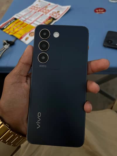 Vivo Y100