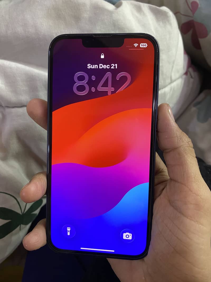 Apple iPhone 13 11