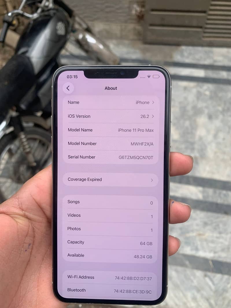 Apple iPhone 11 Pro Max 4