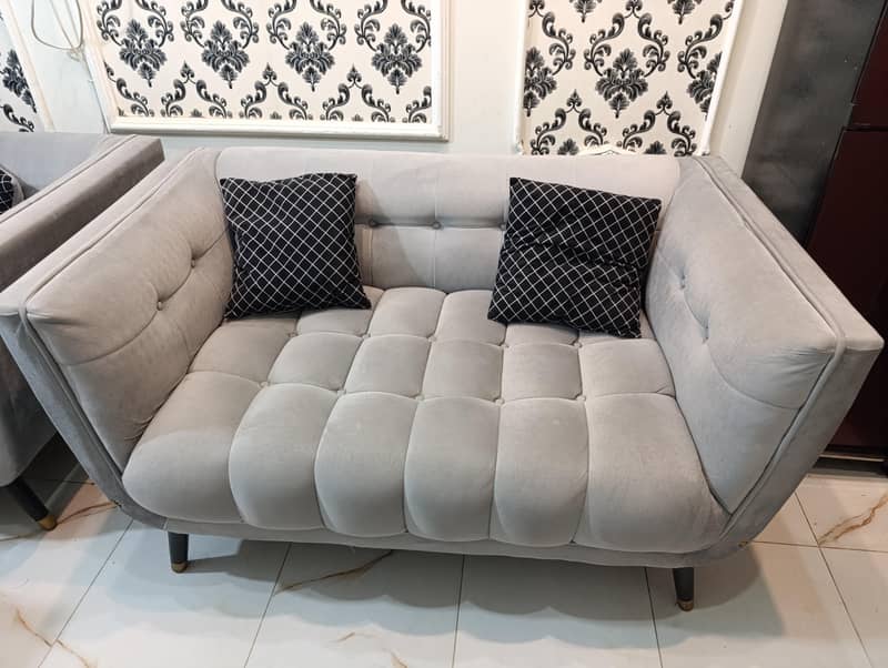 321 seater sofa set with table 4