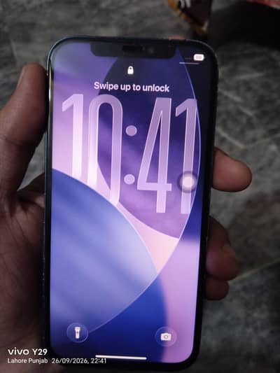 Apple iPhone 12