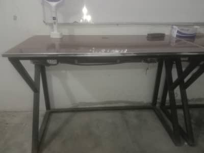office table for sale use 1 year condition 9/10