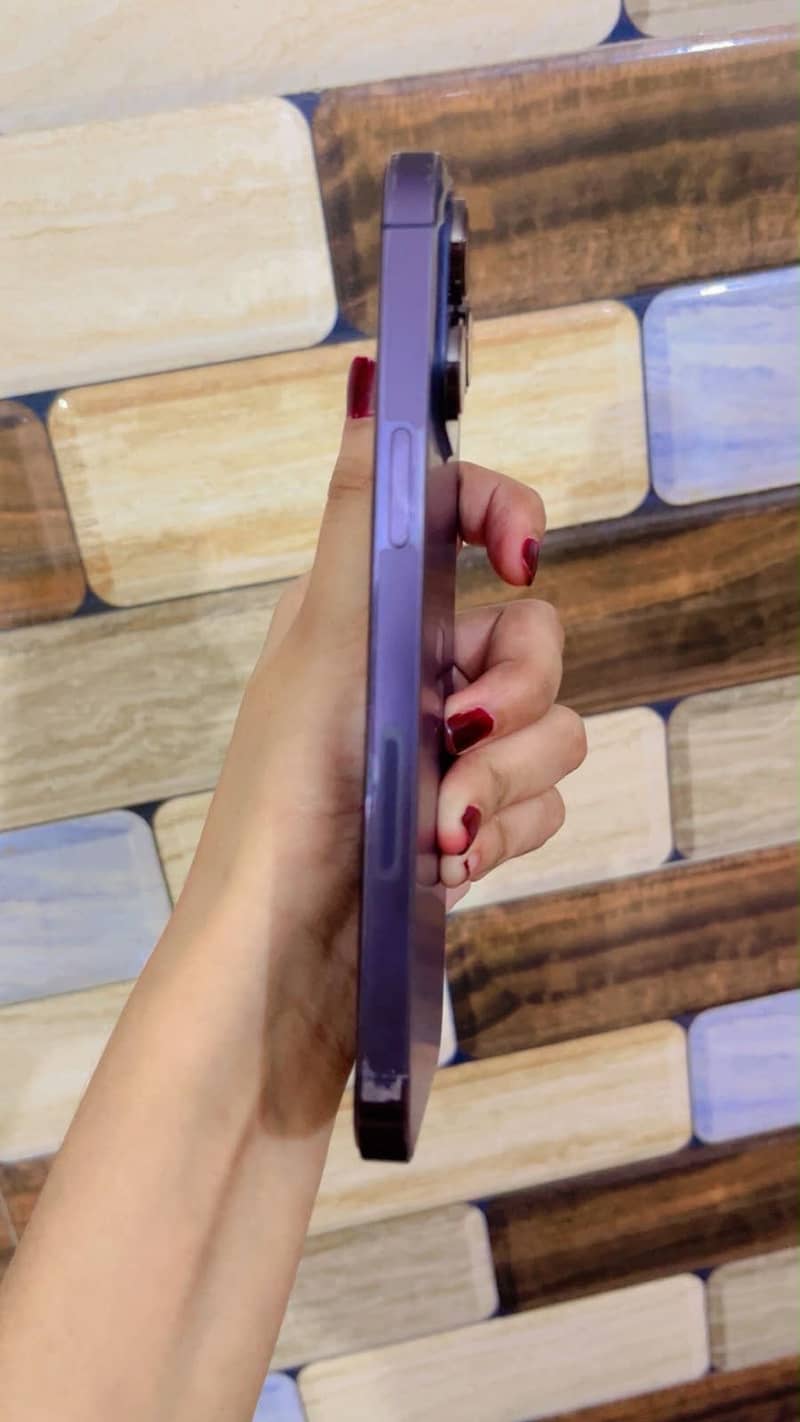 Apple iPhone 14 Pro Max 4