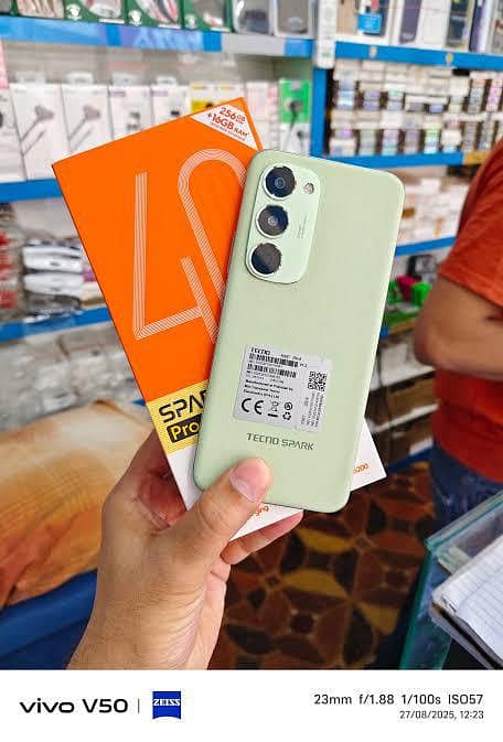 Tecno spark 40 pro plus 1