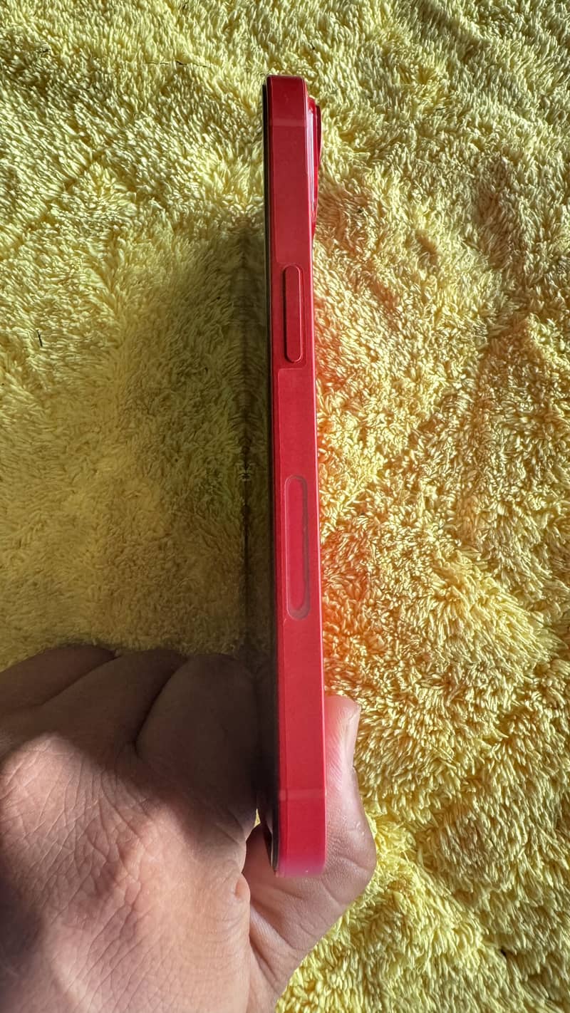 Apple iPhone 14 4