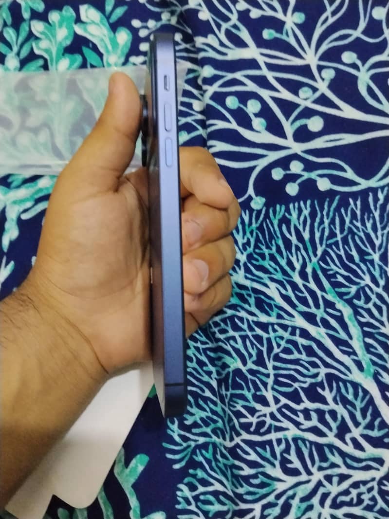 Apple iPhone XR 2
