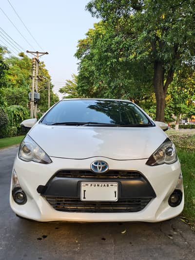 Toyota Aqua 2015