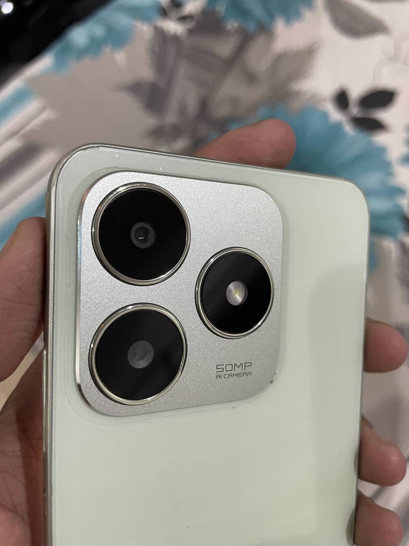 Realme C63 3