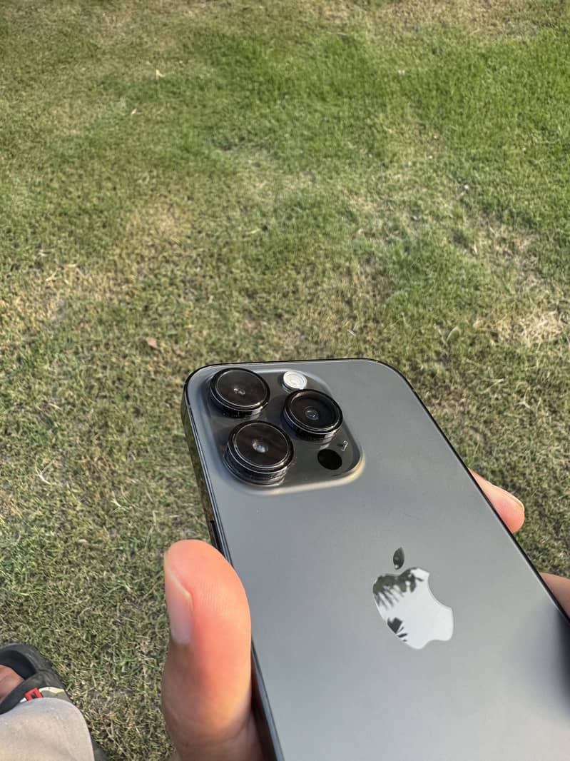 Apple iPhone 14 Pro 4
