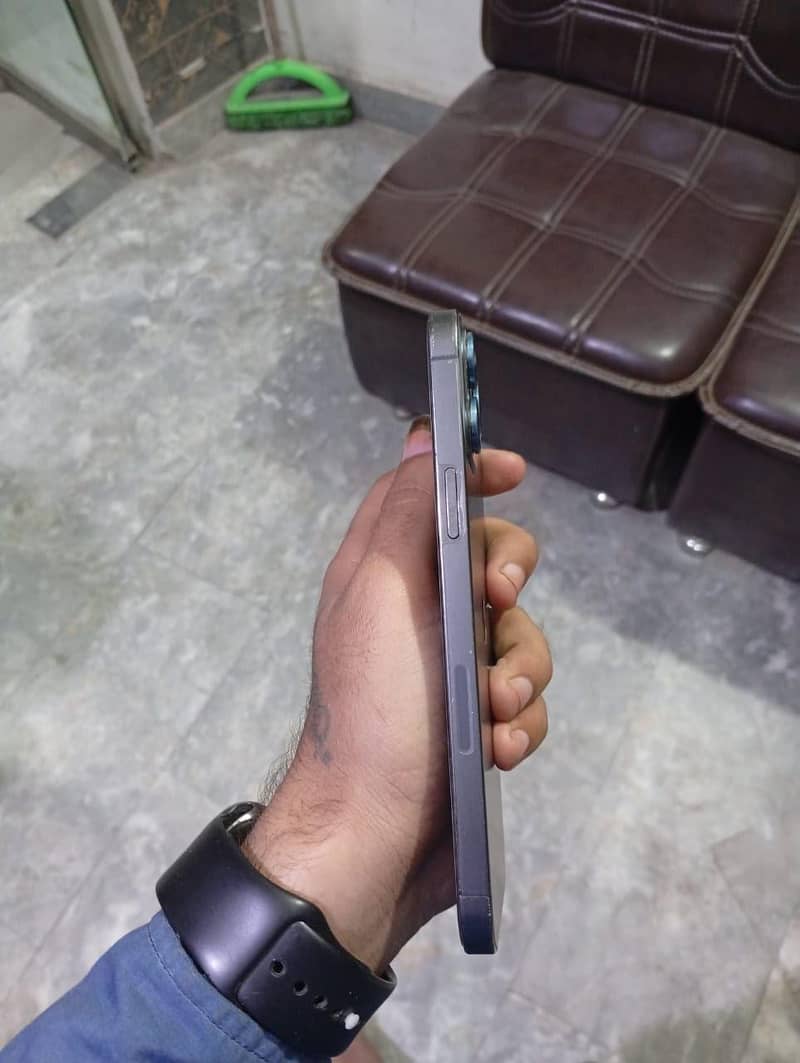 Apple iPhone 12 Pro Max 2