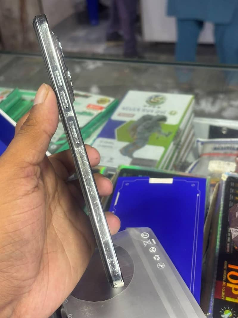 Tecno spark 30 pro 2