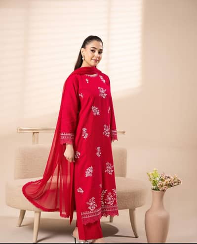 EMBROIDERED 3-PIECE SET