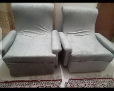 6 sofas