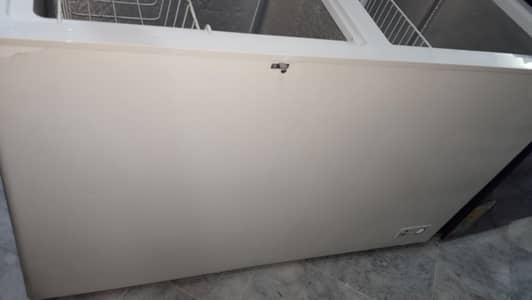 PEL Deep Freezer – Arctic Inverter – Excellent Condition