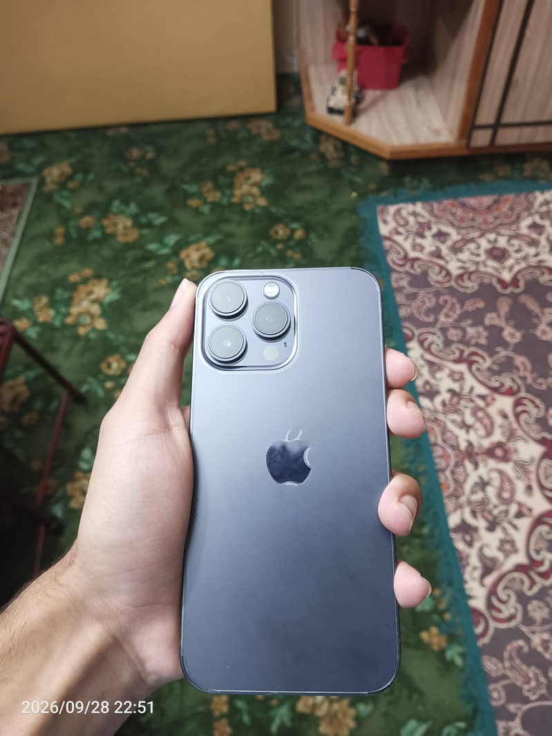 Apple iPhone 14 Pro Max 0
