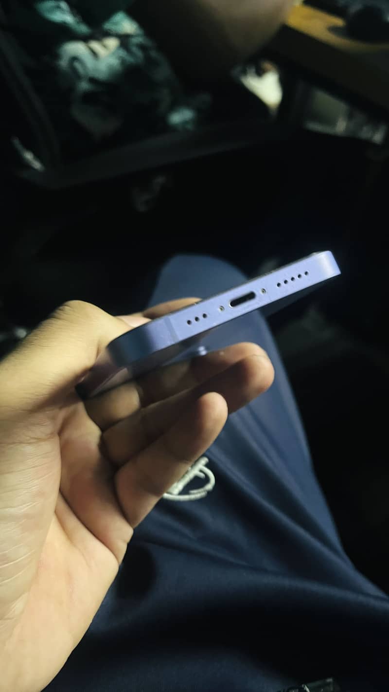 Apple iPhone 12 5