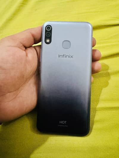 Infinix Hot 8 Lite