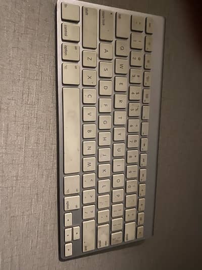 Apple Keyboard
