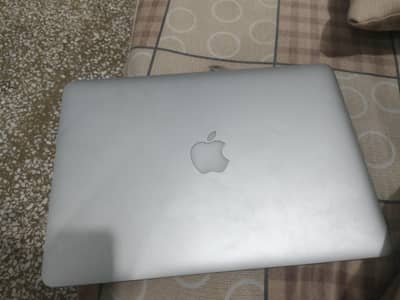all 10 by 10  fresh and  condition is good 512 ssd