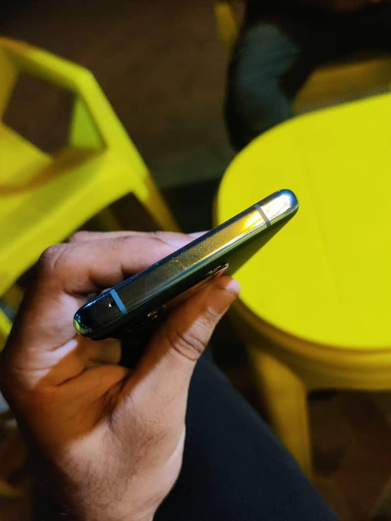 One Plus 10 Pro 5g 4