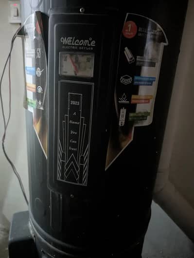 25 galon Welcome Electric and Gas Geyser for sale in good condion