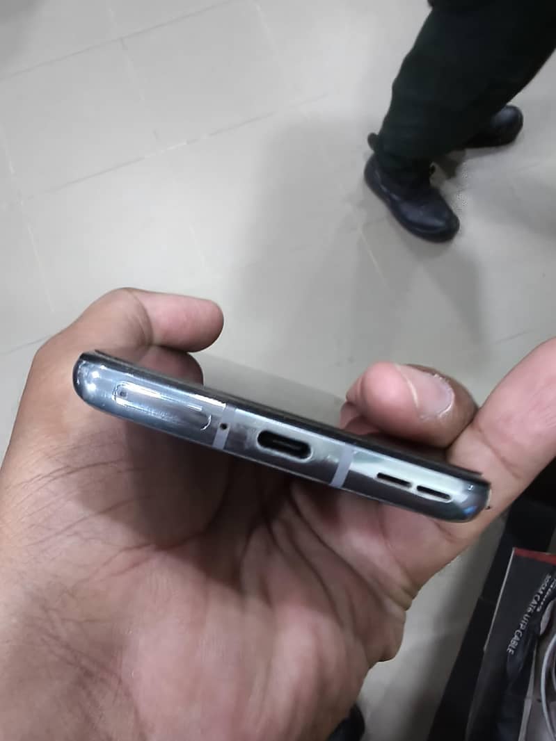 One Plus 8T 3