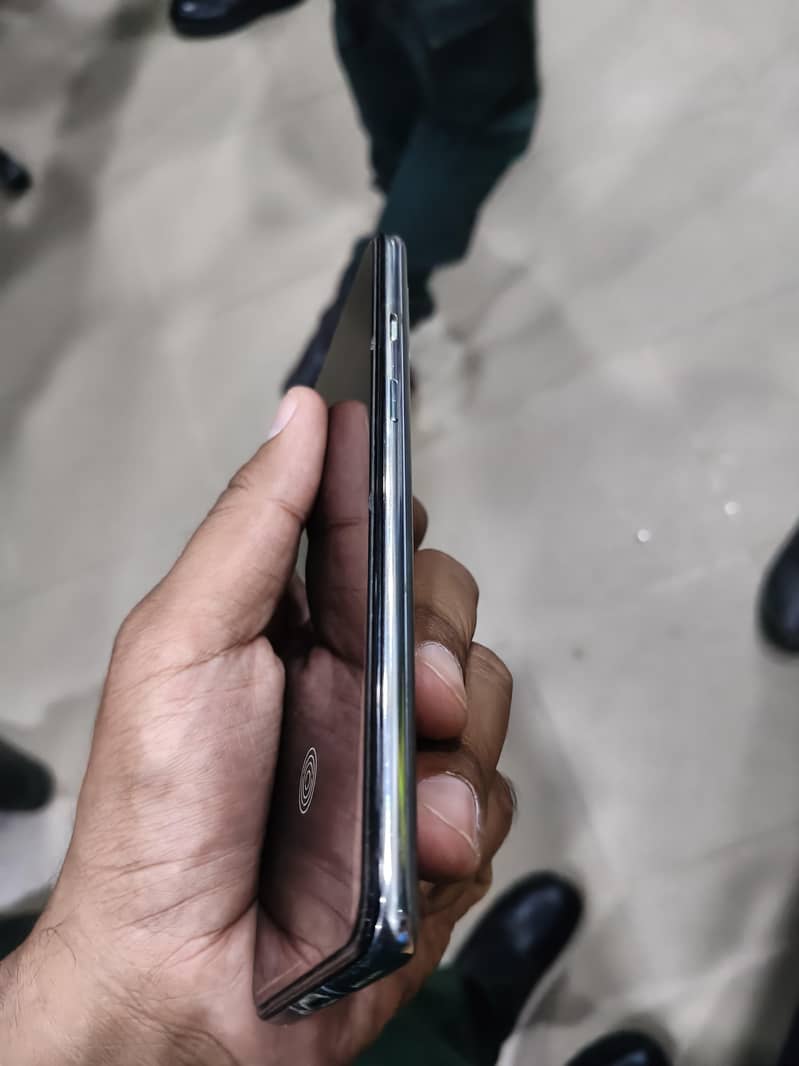 One Plus 8T 4