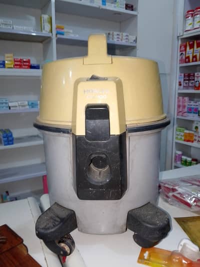 Vacuum Cleaner Machine Sale Ke Liye Available Hai.