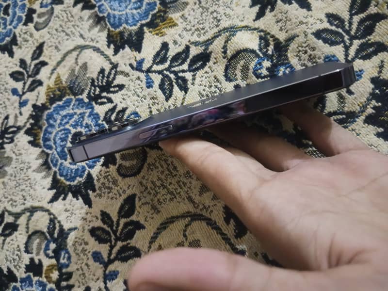 Apple iPhone 14 Pro 4