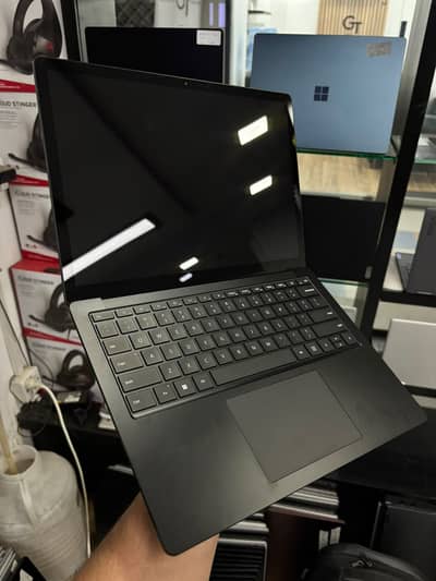 Microsoft Surface Laptop 4 | Ryzen 7 | 16GB RAM | 256GB SSD | 13"