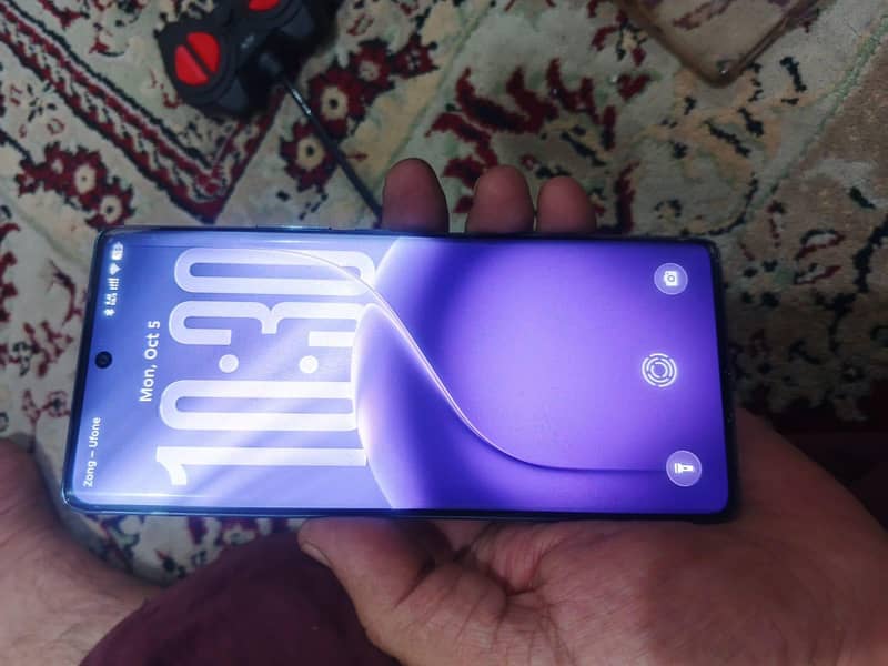 Tecno CAMON 30S 1