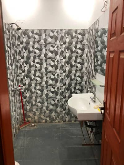 10 Marla Elegant Upper Portion for Rent in Bahria Town Lahore