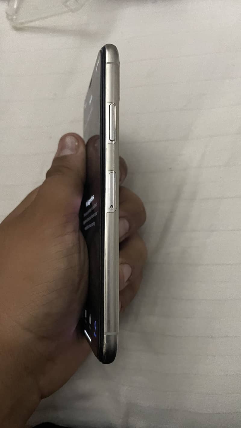 Apple iPhone X 7
