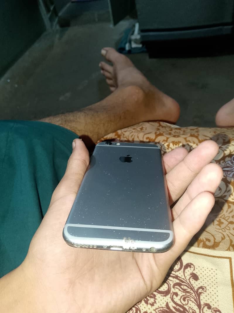 Apple iPhone 6 0