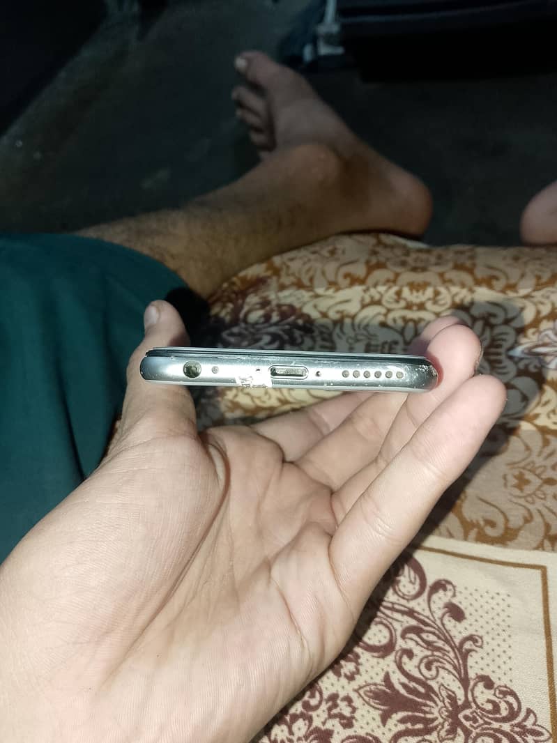 Apple iPhone 6 4