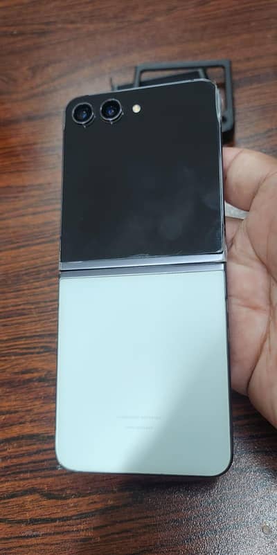 Samsung Mobile Z Flip 5