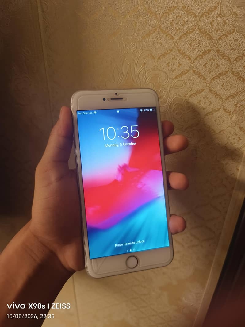 Apple iPhone 6 Plus 1