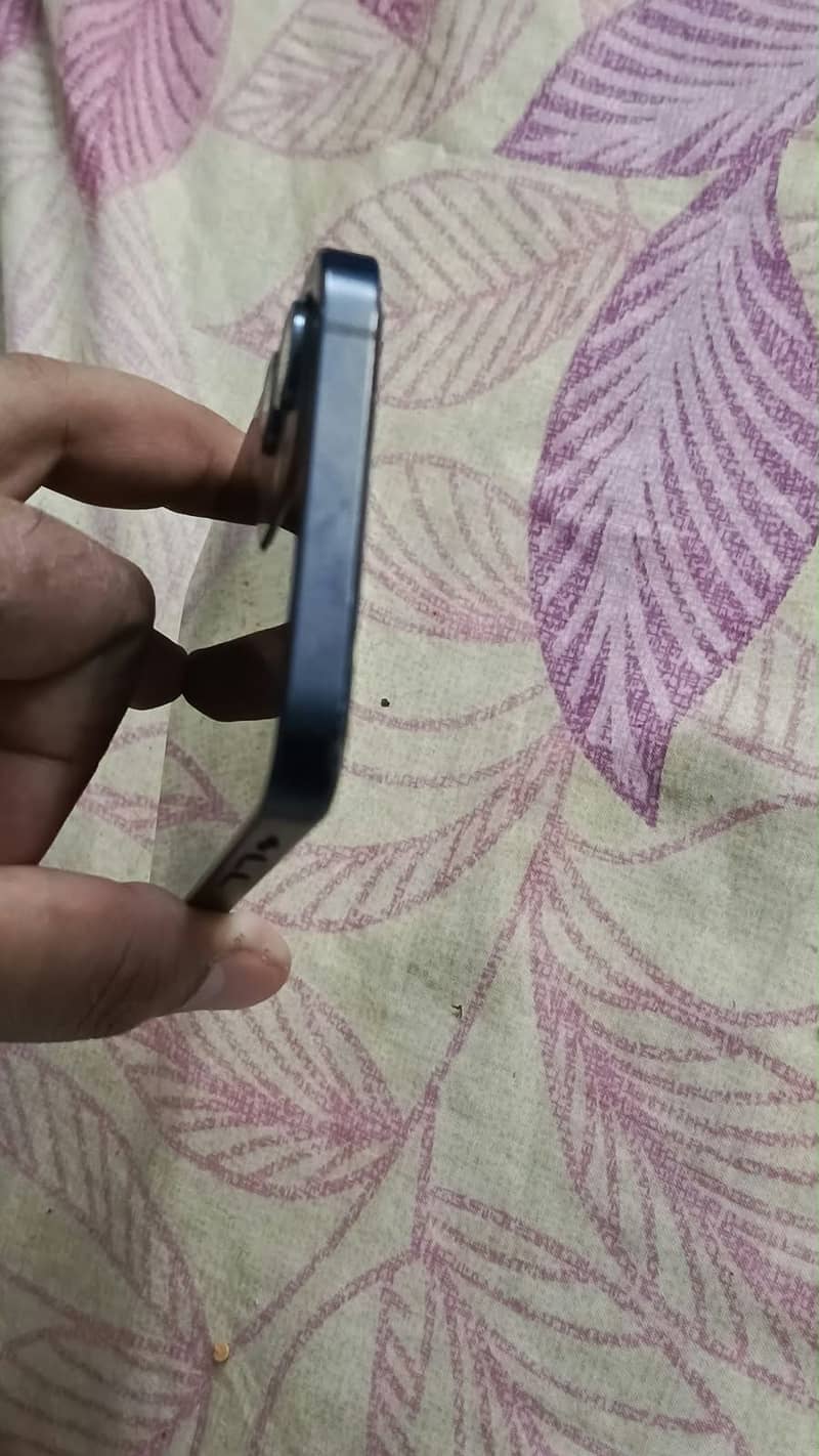 Apple iPhone 12 2
