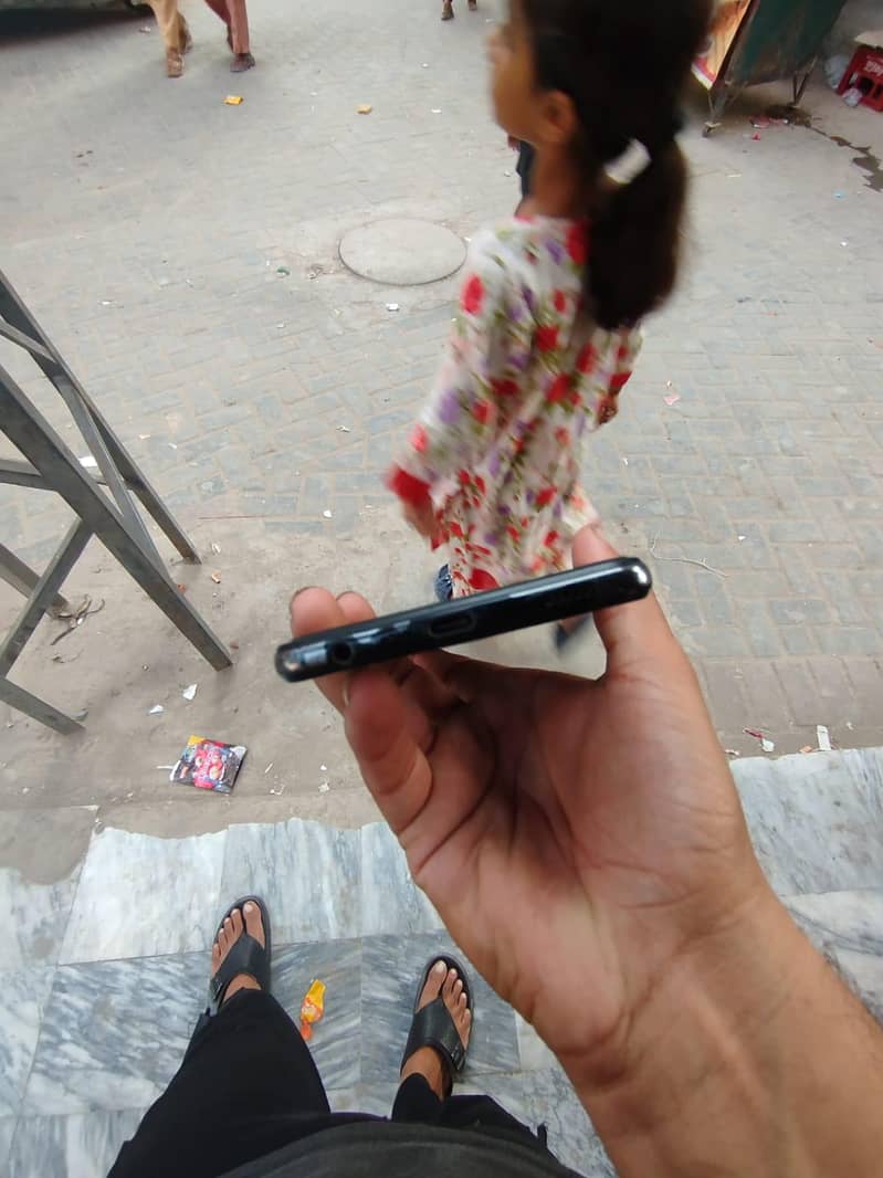 Samsung Mobile A72 3