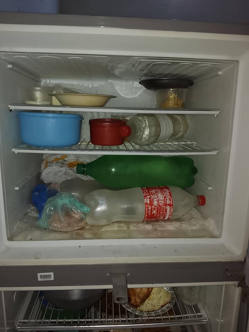 Dawlance fridge 6