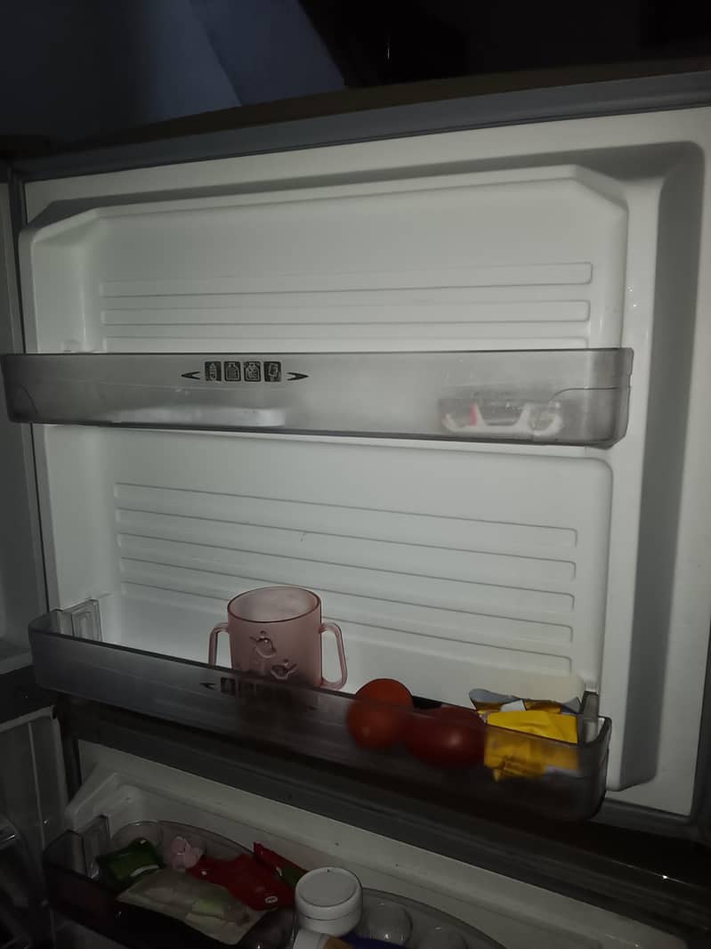 Dawlance fridge 7