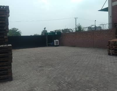 30000 sq ft Warehouse available for Rent on Sunder road Lahore