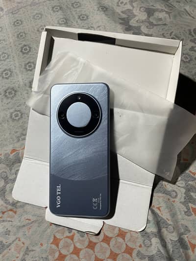 VGO TEL 2GB 32GB 10By10