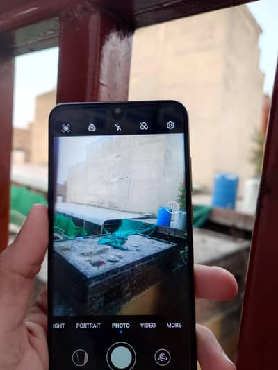 Huawei P30 Lite all ok hn koi falt nhi hn. just non pta