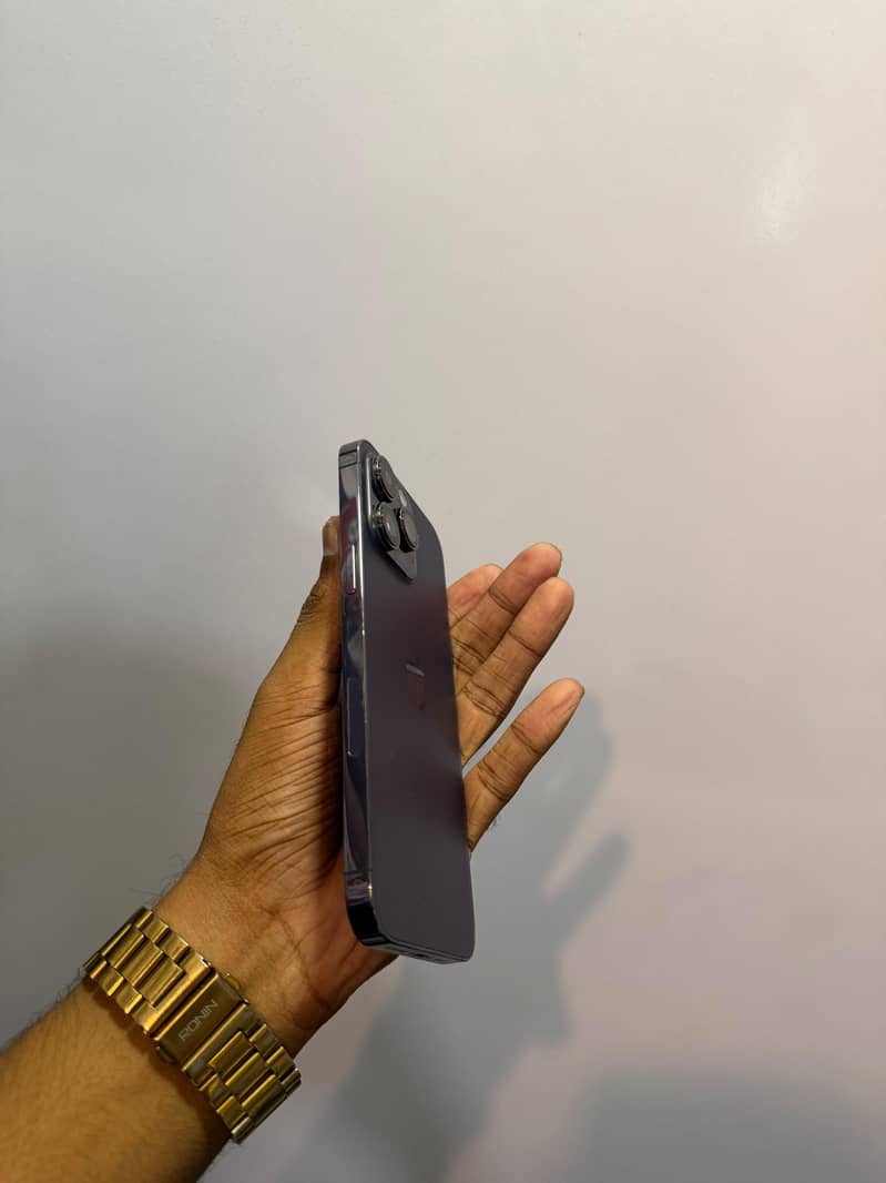 Apple iPhone 14 Pro Max 2