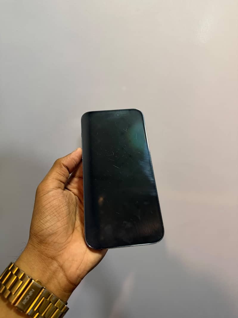 Apple iPhone 14 Pro Max 3