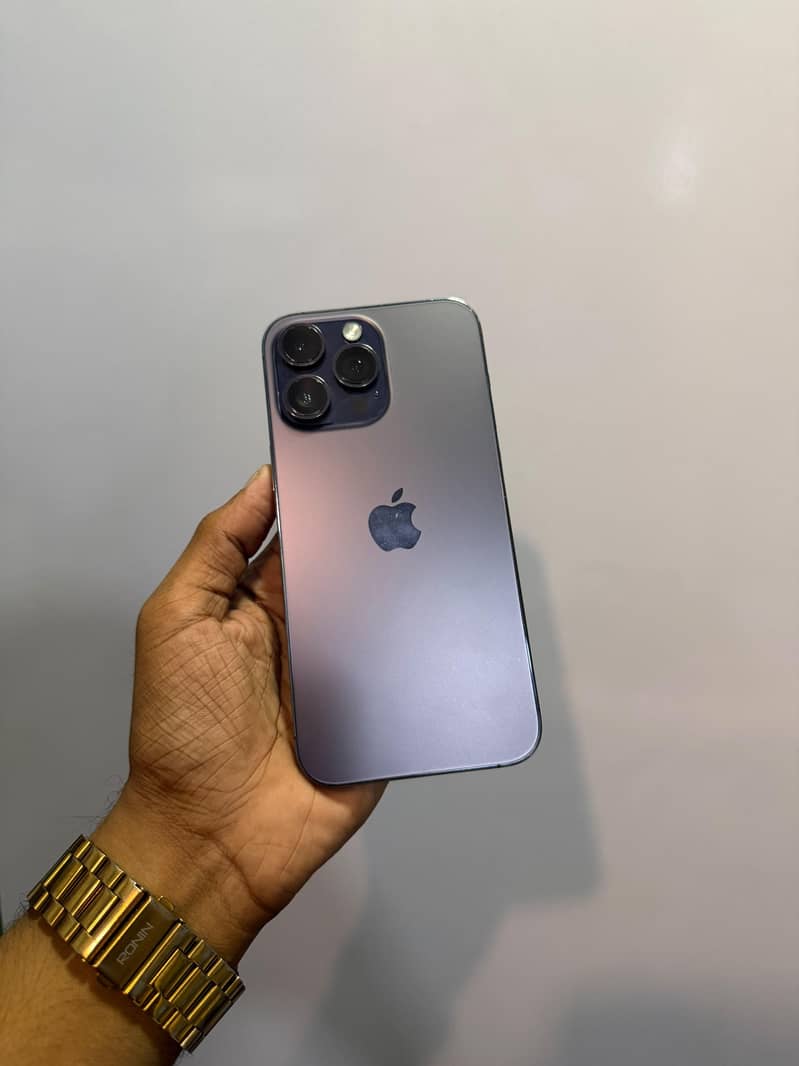 Apple iPhone 14 Pro Max 6