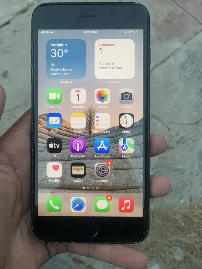 Apple iPhone 7 Plus 1