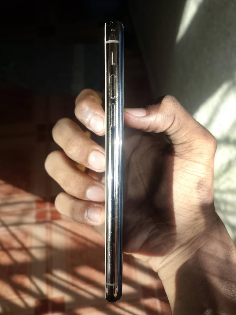 Apple iPhone XS 2