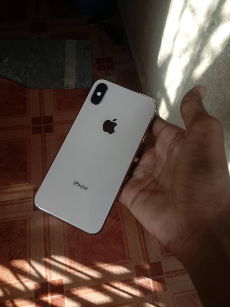 Apple iPhone XS 6